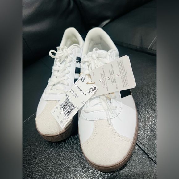 Adidas VL COURT BASE SHOES NWT SIZE 9 women’s - Picture 3 of 8